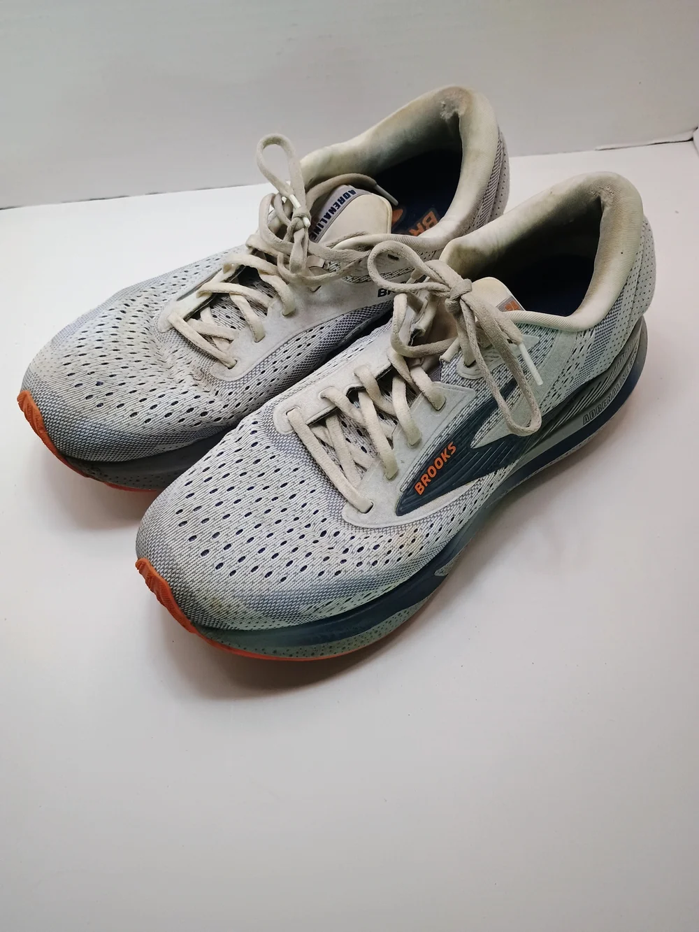 Brooks Adrenaline GTS 24 Men's Running Shoes